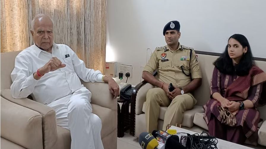 निहंगों के हमले में घायल शिवसेना नेता से मिलने पहुंचे गर्वनर, बिना मिले ही लौटे
