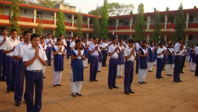 कॉलेज पासआउट दो में से एक युवा के पास रोजगार के लिए जरूरी योग्यता नहीं: सर्वे