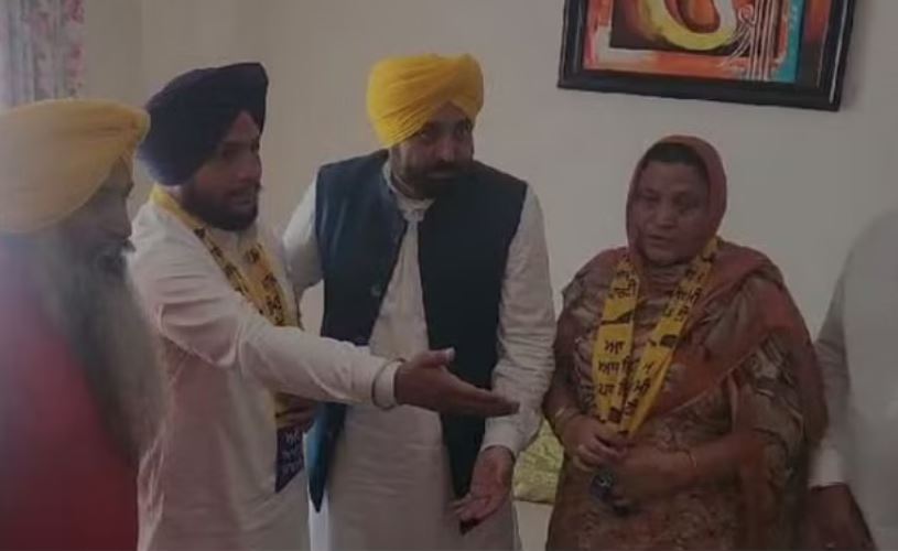 शिअद को झटका, उम्मीदवार बीबी सुरजीत कौर ने छोड़ी पार्टी, आप में शामिल