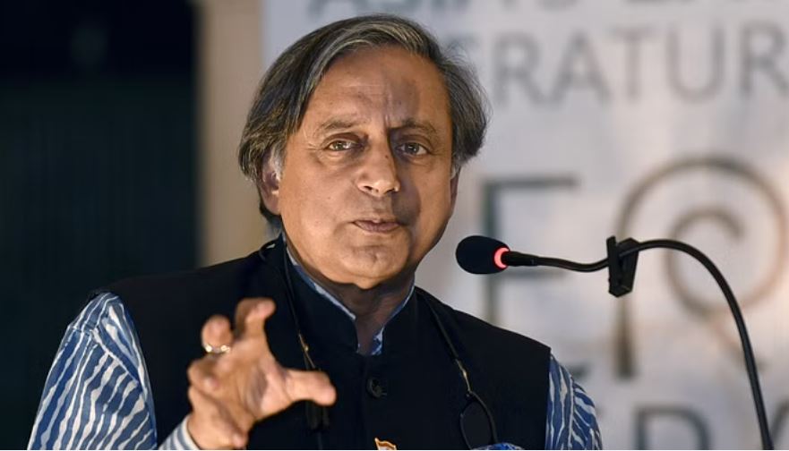 हिंदी पट्टी के लिए भारी बहुमत नहीं जुटा पाएगी भाजपा: शशि थरूर