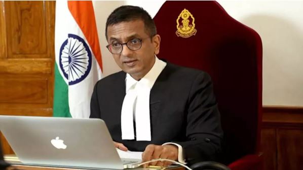 सुप्रीम कोर्ट ने 16 राज्यों के मुख्य एवं वित्त सचिवों को क्यों किया समन?