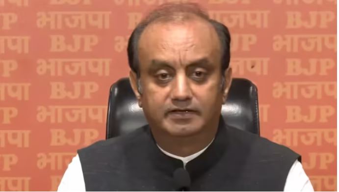 देश में कैसे हुई संविधान की हत्या? सुधांशु त्रिवेदी ने सात प्वाइंट्स में बताया