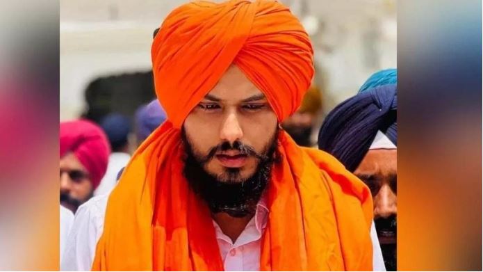 अमृतपाल सिंह ने खडूर साहिब के सांसद पद की ली शपथ