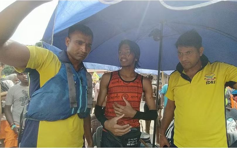 हरिद्वार में गंगा में डूब रहे कांवड़ियों के लिए देवदूत बनी एसडीआरएफ, बचाई छह की जान