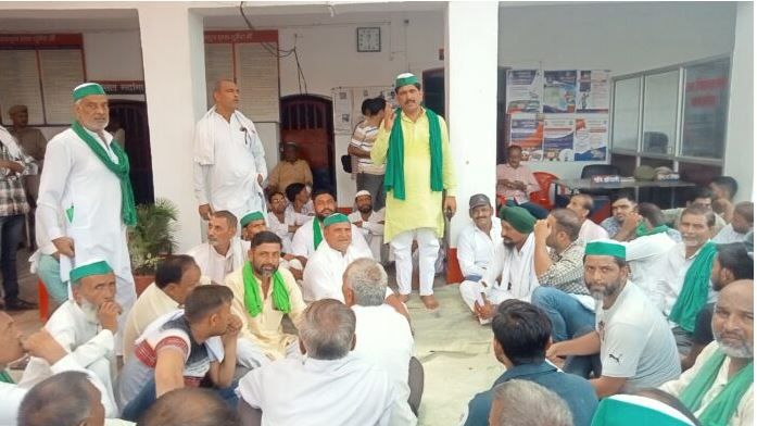 मुज़फ्फरनगर: भाकियू ने भोपा थाना पर धरना देकर किया प्रदर्शन