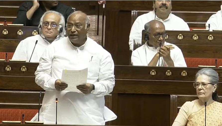 पीएम मोदी कहते थे कि एक अकेला सब पर भारी और अब..., राज्यसभा में खरगे का भाजपा पर तंज