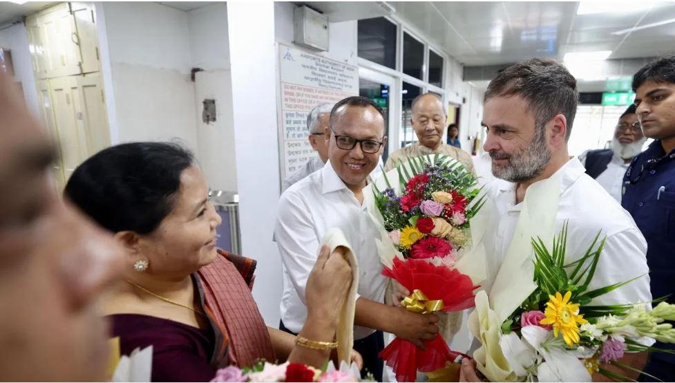राहुल गांधी के पहुंचने से पहले ही मणिपुर के इस इलाके में जमकर फायरिंग