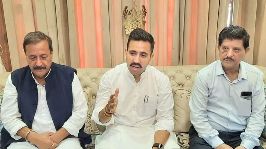 पीएमजीएसवाई चरण चार में सड़क सुविधा से जुड़ेंगे 100 से अधिक आबादी वाले गांव: विक्रमादित्य