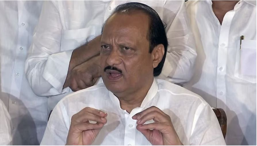शरद खेमे में 29 पार्षद जाने के बाद हरकत में आए अजित पवार; एकनाथ शिंदे ने भी बुलाई बैठक