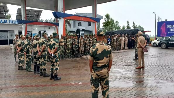 गुरदासपुर में दिखा पाकिस्तानी ड्रोन, बीएसएफ जवानों ने की फायरिंग