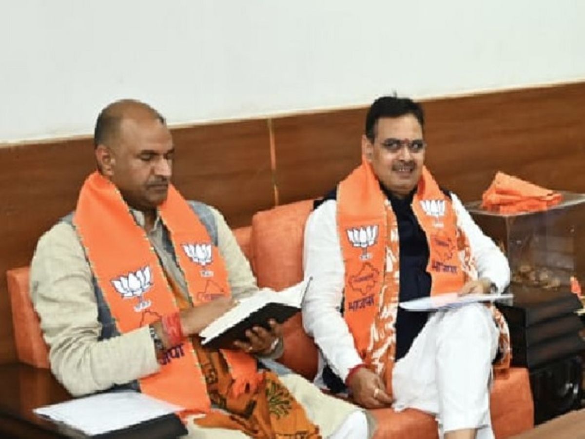 उपचुनाव का डर या कुछ और... भजनलाल नहीं चाहते जोशी का इस्तीफा स्वीकार हो