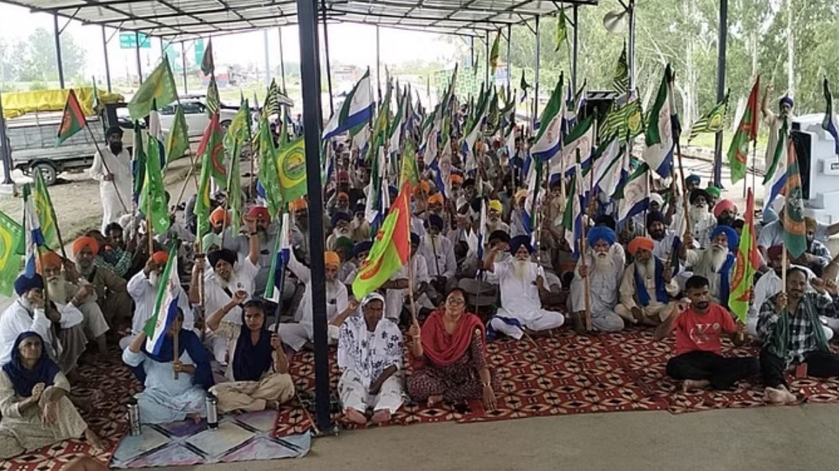 शंभू बॉर्डर खोलने की डेडलाइन खत्म: किसान करेंगे दिल्ली कूच