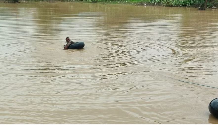 यूपी: यमुना एक्सप्रेस वे के इंटरचेंज पर बने गड्ढे में डूबे चार बच्चों की मौत