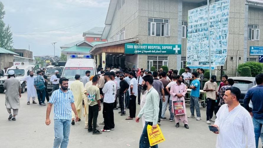 जम्मू कश्मीर: सोपोर में रहस्यमयी विस्फोट, चार लोगों की मौत