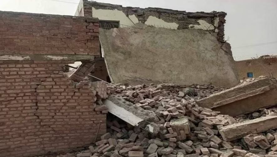 अशांत खैबर पख्तूनख्वा में आंतकियों ने लड़कियों के सरकारी स्कूल को बम से उड़ाया