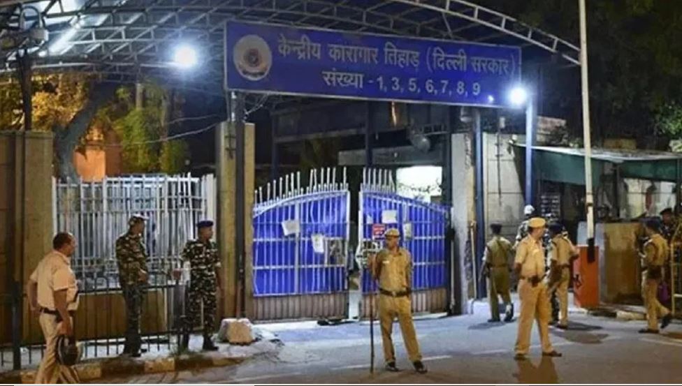 125 कैदी एचआईवी पॉजिटव, 200 कैदियों को सिफलिस, तिहाड़ जेल में मचा हड़कंप