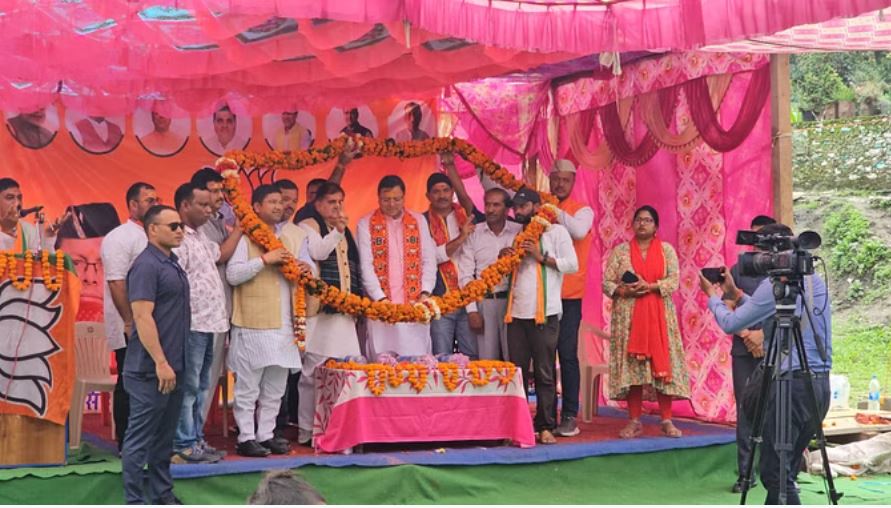 उपचुनाव: बदरीनाथ विधानसभा में सीएम धामी ने किया चुनाव प्रचार