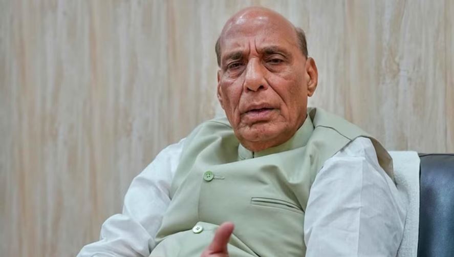 रक्षा मंत्री को एम्स से मिली छुट्टी, दो दिन पहले हुए थे भर्ती