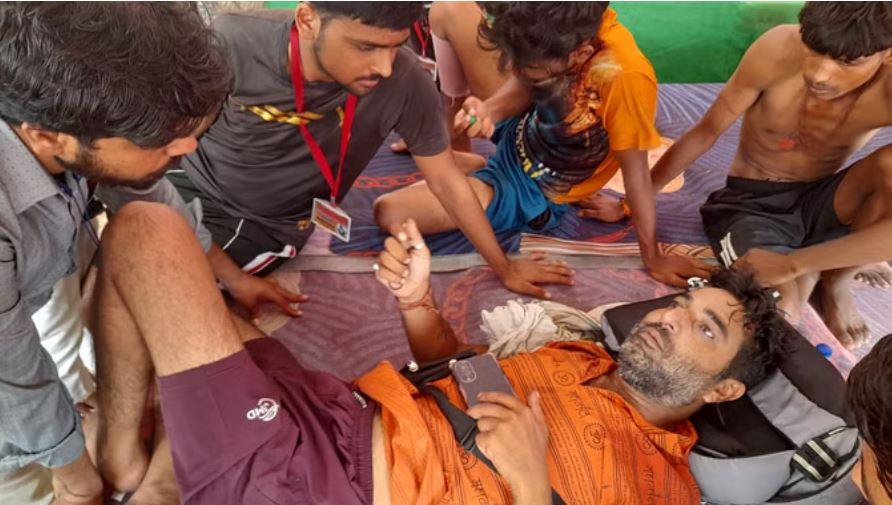 मुजफ्फरनगर: कैंटर से जेनरेटर गिरने से आठ कांवड़िया घायल, एक की दर्दनाक मौत