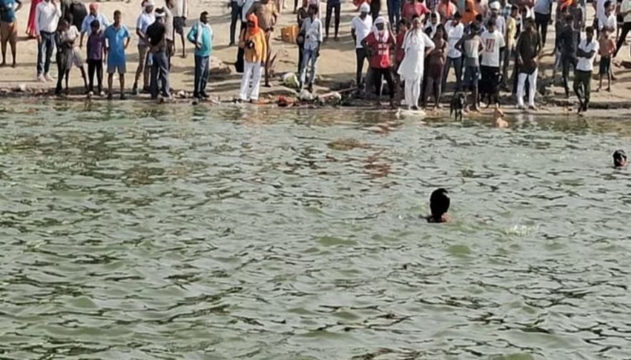 कन्नौज: तालाब में नहाने गए चार बच्चों की डूबने से मौत, मचा कोहराम