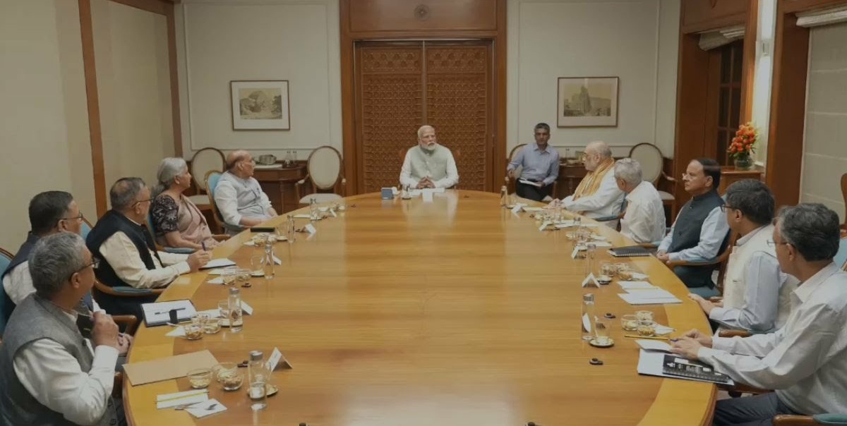 पीएम मोदी ने बुलाई सुरक्षा समीक्षा बैठक, इंडो- बांग्लादेश बॉर्डर पर हाई अलर्ट