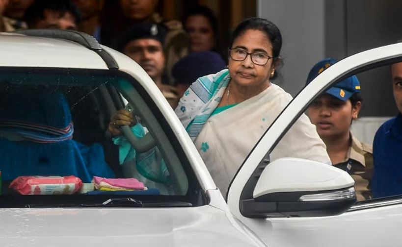 श्मशान में तीन शव छोड़ बेटी का किया अंतिम संस्कार, पीड़ित पिता ने सीएम की भूमिका पर जताई नाखुशी