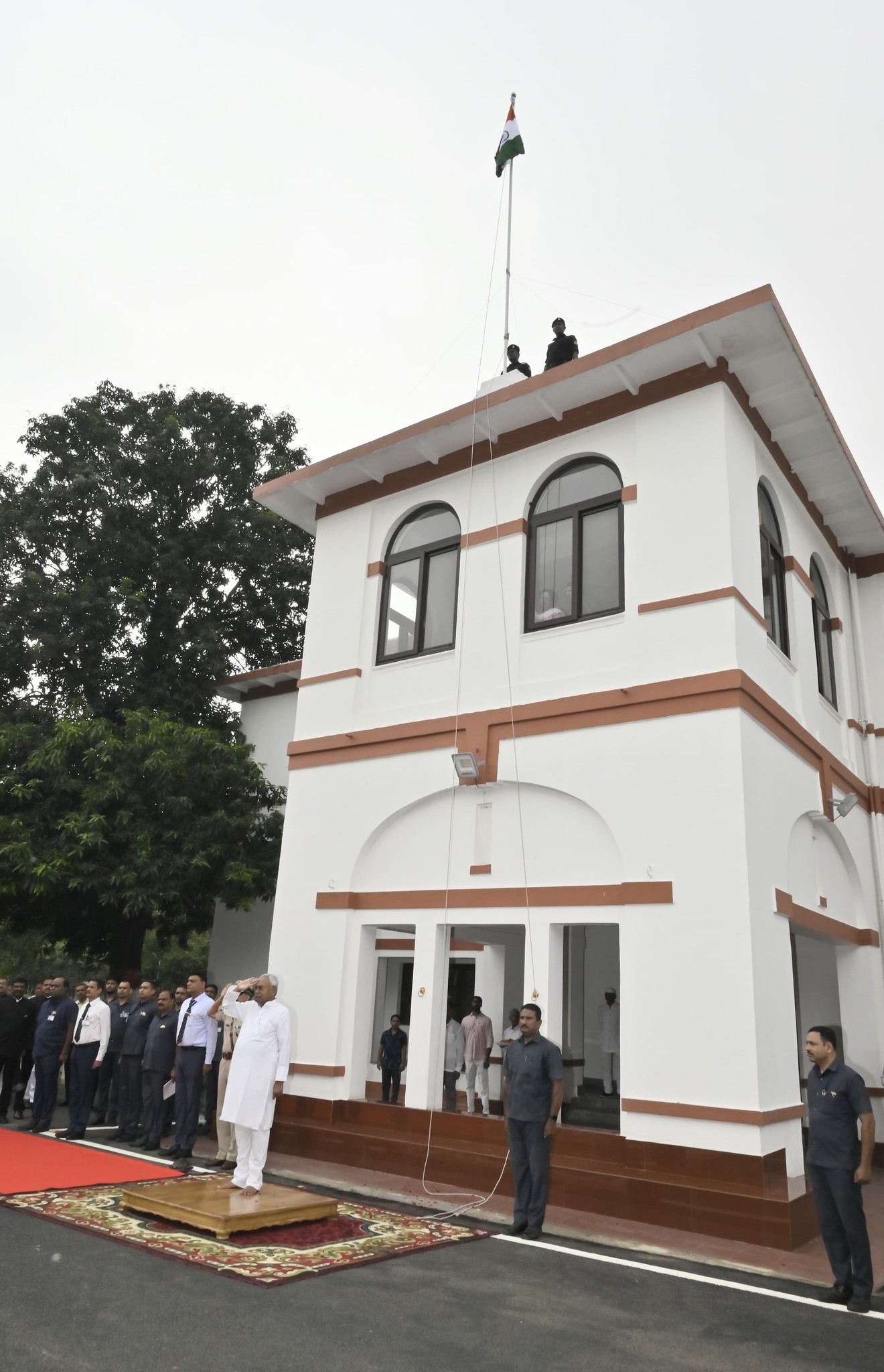 स्वतंत्रता दिवस: रिकॉर्ड 18वीं बार सीएम नीतीश कुमार ने फहराया तिरंगा