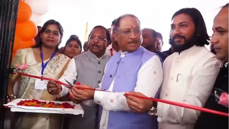 सीएम साय का आरंग दौरा: 'प्रदेश के सभी हॉस्टल में बढ़ेंगी दो हजार सीटें'