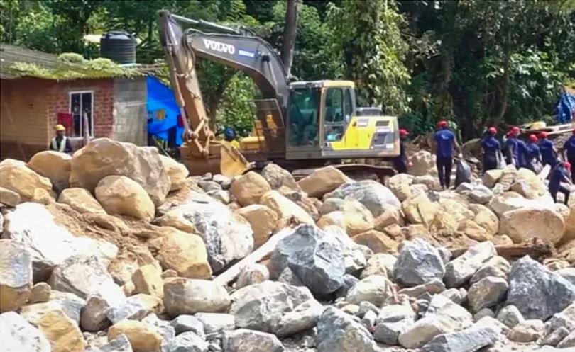 वायनाड भूस्खलन पीड़ितों का दर्द देख छलके वन मंत्री के आंसू- सोचा नहीं था ऐसा नजारा देखूंगा