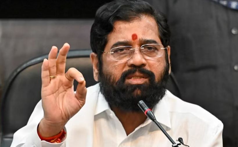 यौन शोषण मामला: 'आरोपियों के खिलाफ दुष्कर्म की कोशिश का मामला दर्ज करें'- शिंदे