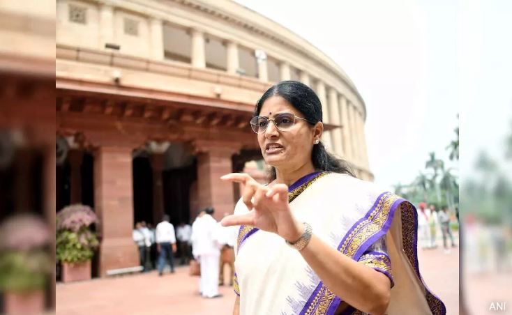 निजी क्षेत्रों में चतुर्थ श्रेणी की नौकरियों में आरक्षण का पालन हो: अनुप्रिया पटेल