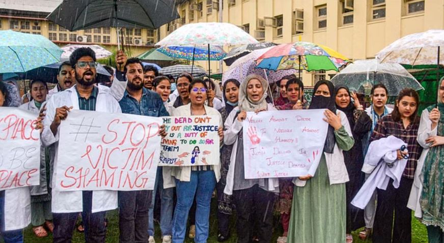 कोलकाता केस: गृह मंत्री से मिलेंगे राज्यपाल, टीएमसी नेता के बिगड़े बोल