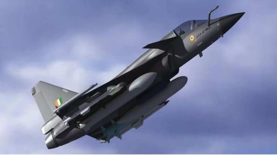 2029 में बड़े पैमाने पर एलसीए मार्क-2 लड़ाकू विमान तैयार करेगा भारत: वायुसेना