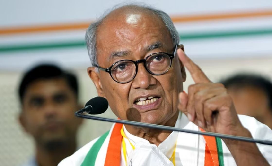 गुजरात: 'न्याय यात्रा' में शामिल हुए दिग्विजय सिंह