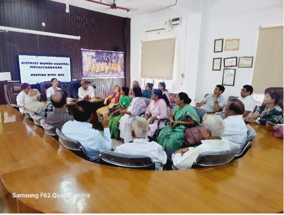एनजीओज ने की जिला चिकित्सालय के समीप से कूड़ा डलाव स्थल हटाने की मांग