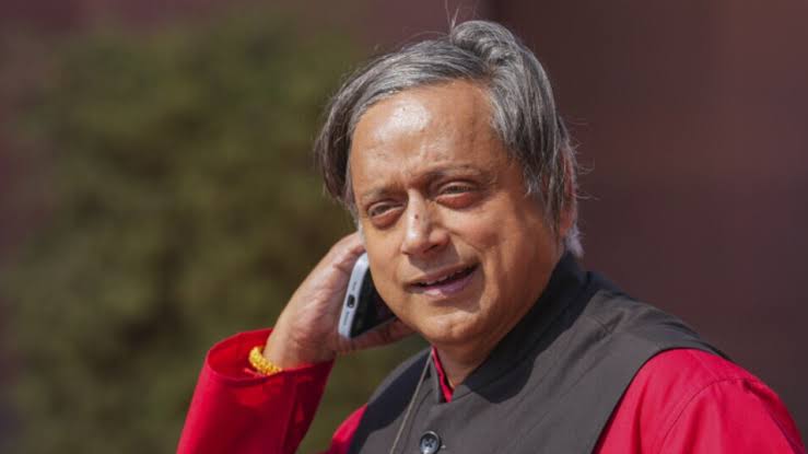 बिच्छू से की थी पीएम मोदी की तुलना, शशि थरूर को दिल्ली हाईकोर्ट ने नहीं दी राहत