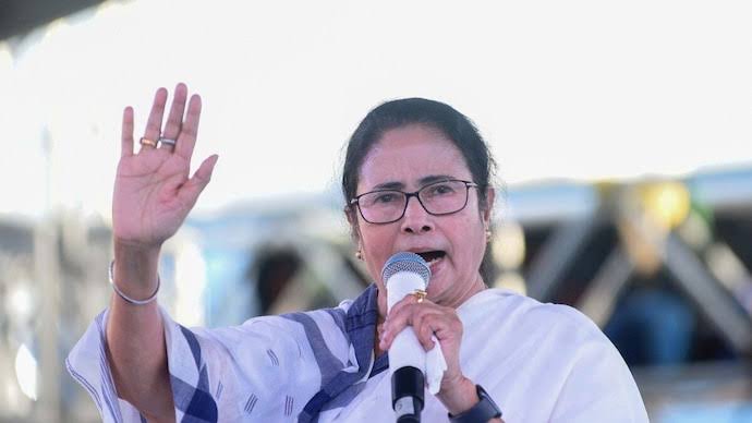 ममता को इंदिरा गांधी की तरह गोली मारो, वायरल इंस्टाग्राम पोस्ट पर बवाल