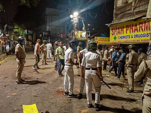 महाराष्ट्र: बांग्लादेश में हिंदुओं पर हिंसा के विरोध में जुलूस के दौरान पथराव