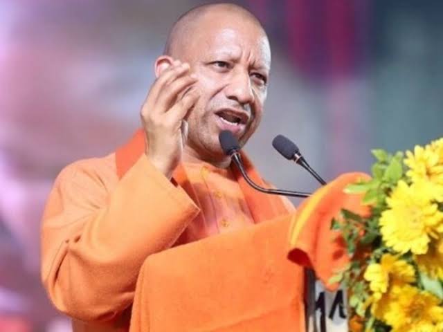 'बटेंगे तो कटेंगे, एक रहेंगे तो सुरक्षित रहेंगे', बांग्लादेश के मुद्दे पर सीएम योगी का बयान