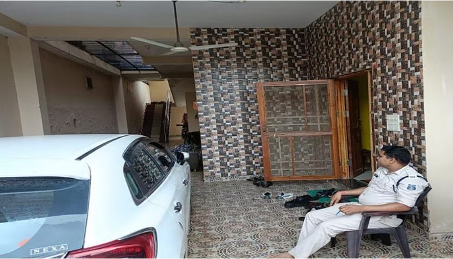 बिलासपुर डीईओ के घर एसीबी का छापा: कवर्धा स्थित घर पर टीम की छापेमारी