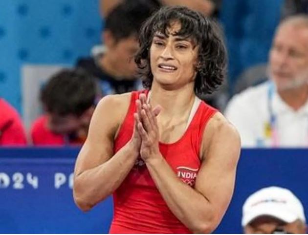 विनेश फोगाट की अपील पर फैसले का सभी को बेसब्री से इंतजार, पेरिस खेल गांव छोड़ा