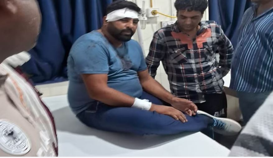 नागौर: चाय की थड़ी पर बैठे युवक पर दिनदहाड़े लाठी और सरियों से हमला