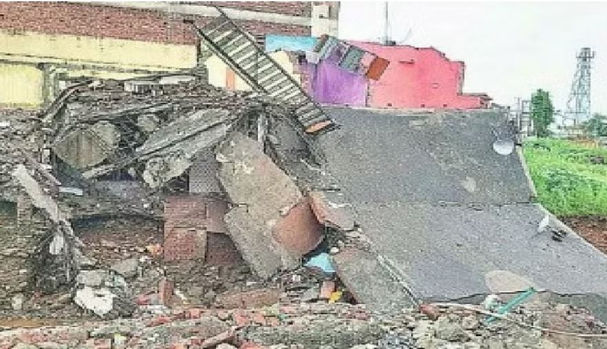 पांपोर में बादल फटा, बारिश से नदी-नाले उफान पर, वैष्णो देवी में हेलिकॉप्टर सेवा रही बंद