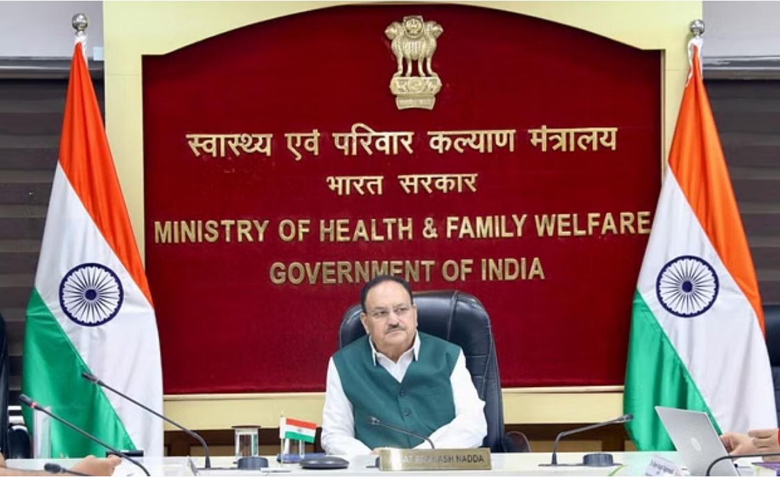 दीक्षांत समारोह के लिए भारतीय ड्रेस कोड तैयार करें संस्थान: स्वास्थ्य मंत्रालय