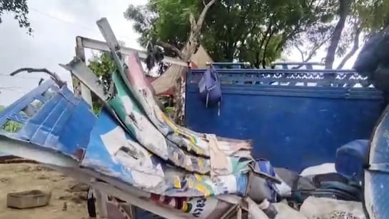 बुलंदशहर में भीषण सड़क हादसा, 12 की मौत, 27 घायल