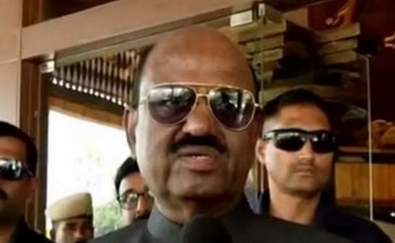 राष्ट्रपति से मिलने दिल्ली पहुंचे राज्यपाल, कहा- सभी सांविधानिक विकल्प खुले