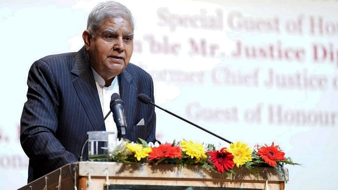 उपराष्ट्रपति ने राहुल पर साधा निशाना, कहा- सुप्रीम कोर्ट से गलत विचारधारा को बढ़ाने की कर रहे मांग