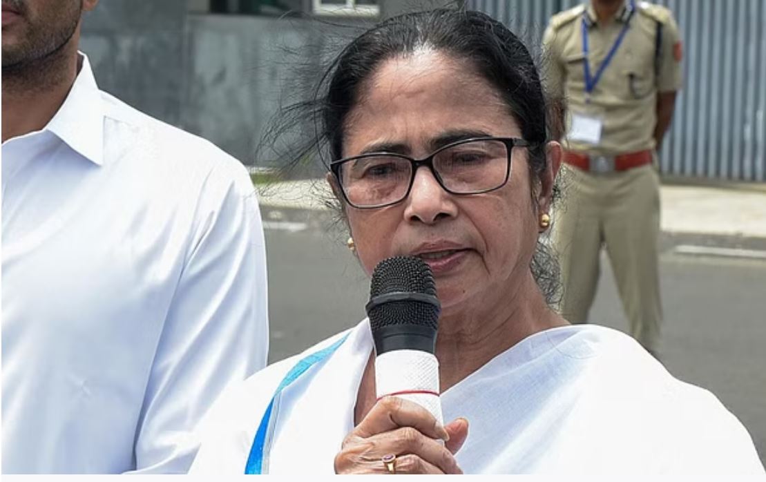 कोलकाता कांड: ममता ने पीएम मोदी को लिखा एक और पत्र