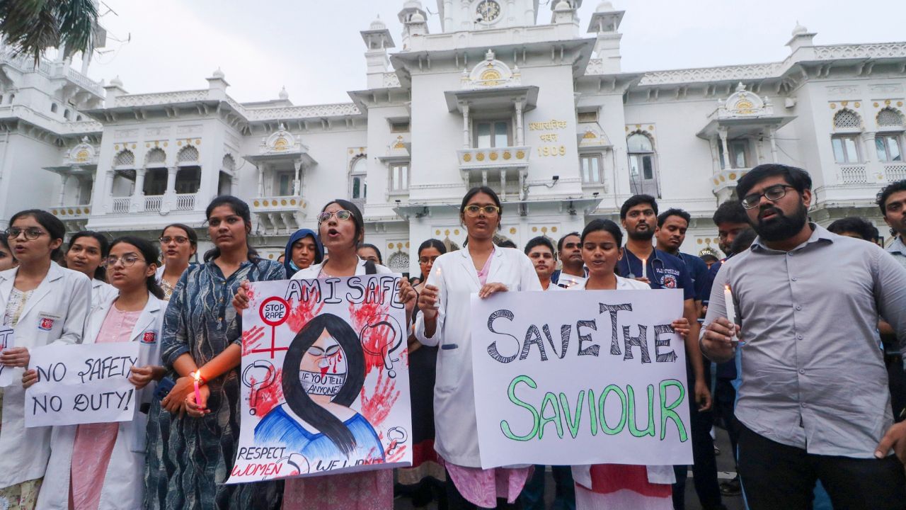 आज भी ओपीडी सेवाएं रहेंगी बंद, हड़ताल पर डॉक्टर… कोलकाता रेप-मर्डर कांड पर देशभर में गुस्सा