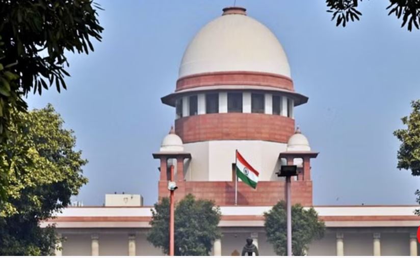 सुप्रीम कोर्ट ने केंद्र को नेशनल हाईवे से अतिक्रमण हटाने का दिया निर्देश
